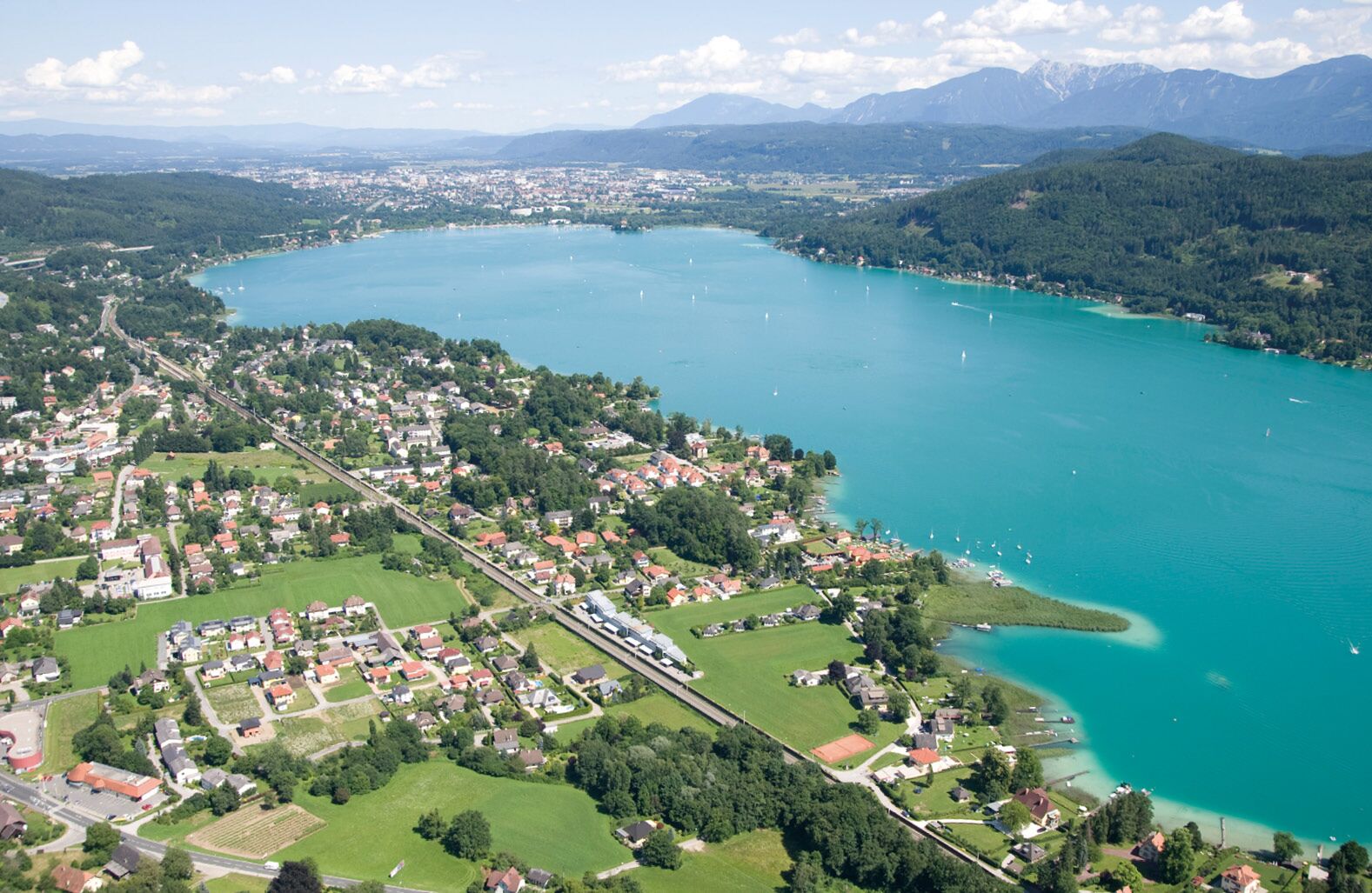 Luftbild von Krumpendorf