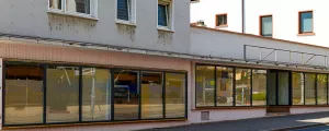 leerstehendes Gebäude