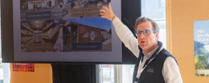Christoph Mayer, Gründer der „KastlGreissler“, berichtete über sein Konzept zur Sicherstellung der Nahversorgung.