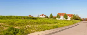 Bauland im Grünen fertig zur Erschließung