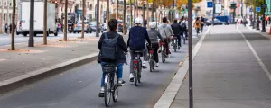 Radfahren fahren entlang der Seine