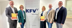 Landesrat Heinrich Dorner, die Leiterin Mobilitätszentrale Burgenland, Christine Zopf-Renner, Sabine Kaulich vom KFV, Holger Bierbaum, Hauptreferatsleiter Verkehr im Amt der Bgld. Landesregierung, und Christoph Feymann vom KFV.