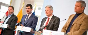 FPÖ-Klubobmann Erwin Angerer, Landeshauptmann-Stellvertreter Martin Gruber, Landeshauptmann Peter Kaiser und Team-Kärnten Klubobmann Gerhard Köfer