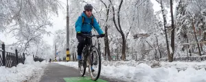Radfahrer im Winter