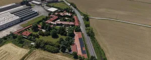 Fabrik im ländlichen Raum