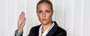 Gemeinderätin schwört den Mandatseid