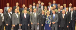 Österreichischer Gemeindebund auf Gruppenfoto im Ausland