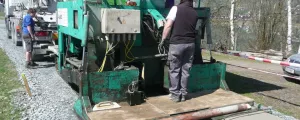 Müllabfuhr LKW bei der Arbeit