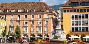 Walther-von der-Vogelweide-Statue in Bozen