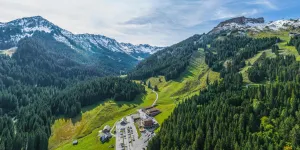 Ausblick auf das Schwarzwassertal am Hohen Ifen in Vorarlberg