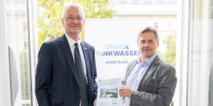 ÖVGW-Vizepräsident Mag. Nikolaus Sauer, Sprecher des Wasserfachs und DI Dr. Roman Neunteufel (BOKU Wien, Studienautor)