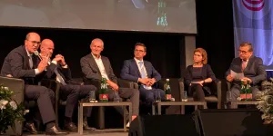 Gemeindebundpräsident Johannes Pressl, Kommunal Geschäftsführer Michael Zimper, FLGÖ Obmann Reinhard Haider, Millstatt´s Amtsleiter Peter Pirker, Kommunikationsexpertin Ingrid Brodnig und Moderator Christian Schleritzko