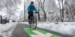 Radfahrer im Winter