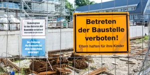 Schild Baustelle Betreten Verboten