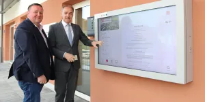 Bürgermeister Roman Kainrath und Landesrat Leonhard Schneemann 