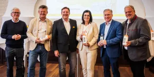 Ziviltechniker Erich Eibensteiner, Bürgermeister Christian Scheider (Klagenfurt), Bürgermeister Günther Albel (Villach), Landesrätin Marika Lagger-Pöllinger, Bürgermeister Martin Kulmer (St. Veit) und Bürgermeister Martin Treffner (Feldkirchen).
