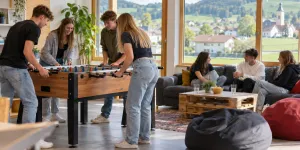 Jugendliche in einem Jugendtreff