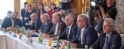 Verhandlungen zum Pflegeregress