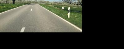 Straße im Frühling