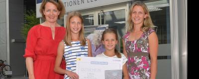 kreative Straßenmalaktionen - Eltern mit Kindern
