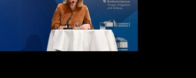 Außenministerin Karin Kneissl