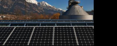 PV Anlage vor Alpen