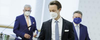 Gemeindebund-Präsident Alfred Riedl, Finanzminister Gernot Blümel und Städtebund-Präsident  Michael Ludwig.