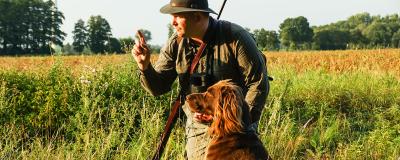 Jäger mit Hund