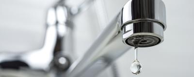 tropfender Wasserhahn