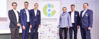 Christoph Müller-Thiede (M.O.O.CON), Dominik Philipp (Dietrich | Untertrifaller), Wolfgang Kradischnig (DELTA), Margot Grim-Schlink (e7), Stefan Rufera (KPMG), Klaus Reisinger (ClimatePartner).