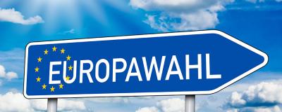 Wegweiser mit Europawahl