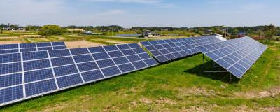 PV-Anlage auf einer Wiese