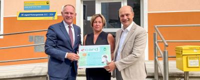 Innenminister Gerhard Karner, Bürgermeisterin Gerlinde Muhr und Johannes  Pressl, Bürgermeister von Ardagger und Präsident des Österreichischen Gemeindebundes stellten in Bischofstetten das neue Service angeboten vor.