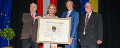Bürgermeister a.D. Rolf Neidhart, Landeshauptfrau Johanna Mikl-Leitner, der amtierende Strasshofer Bürgermeister Ludwig Deltl und Altbürgermeister Herbert Farthofer.