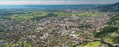 Blick vom Karren auf Dornbirn und Bodensee