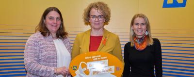  Stadträtin Barbara Doupovec (Neulengbach), Frauen-Landesrätin Christiane Teschl-Hofmeister und Gemeinderätin Kornelia Hechtl (Neulengbach)