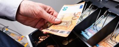Bargeld in einer Kassa