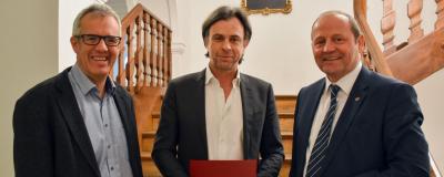 Landeshauptmann-Stellvertreter Josef Geisler, der wiedergewählte Vorsitzende Lukas Madersbacher und sein Stellvertreter Martin Schönherr.