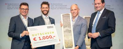 Die Vertreter der Gemeinde Fels am Wagram mit Umweltminister Norbert Totschnig.