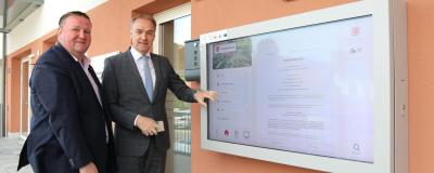 Bürgermeister Roman Kainrath und Landesrat Leonhard Schneemann 