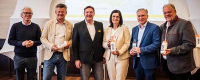 Ziviltechniker Erich Eibensteiner, Bürgermeister Christian Scheider (Klagenfurt), Bürgermeister Günther Albel (Villach), Landesrätin Marika Lagger-Pöllinger, Bürgermeister Martin Kulmer (St. Veit) und Bürgermeister Martin Treffner (Feldkirchen).