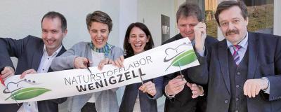 Kommunalpolitiker freuen sich in Wenigzell