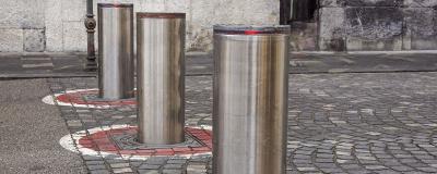 Ausfahrbare Poller zum Schutz