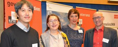 Politikwissenschaftler mit Landesrätin und anderen