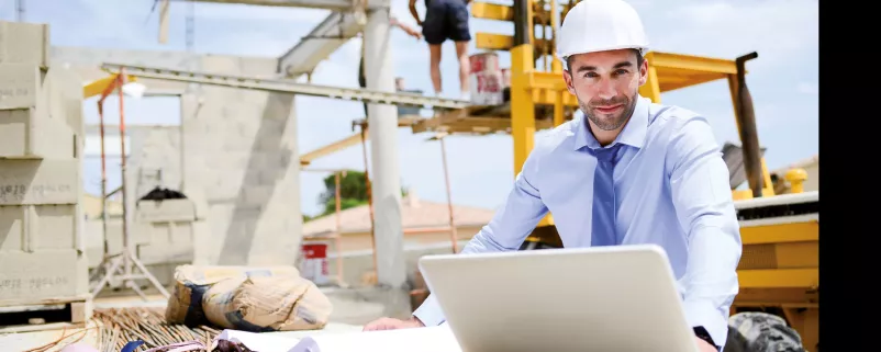 Baumeister auf Baustelle