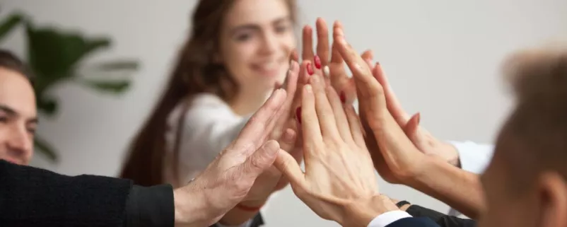 Nur Zusammenhalt sichert Demokratie
