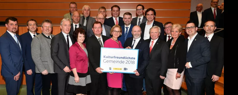 Mikl-Leitner bei Preisübergabe