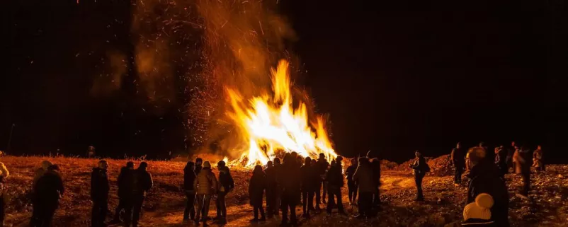 Brauchtumsfeuer in der Steiermark