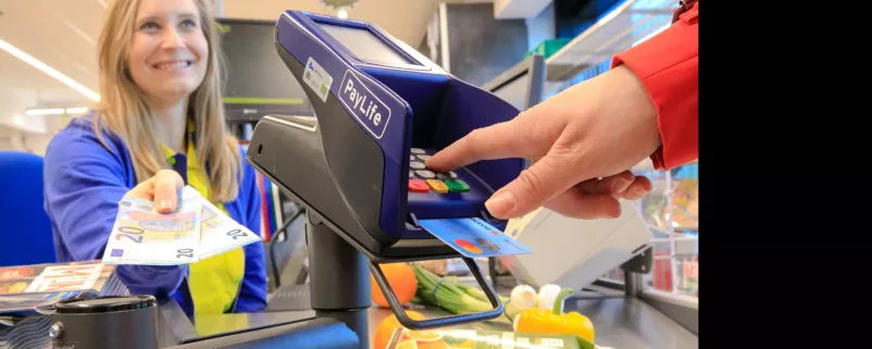 Bargeld-Service