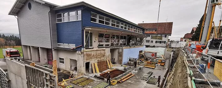 Bauarbeiten für das neue Feuerwehrhaus in Langen.